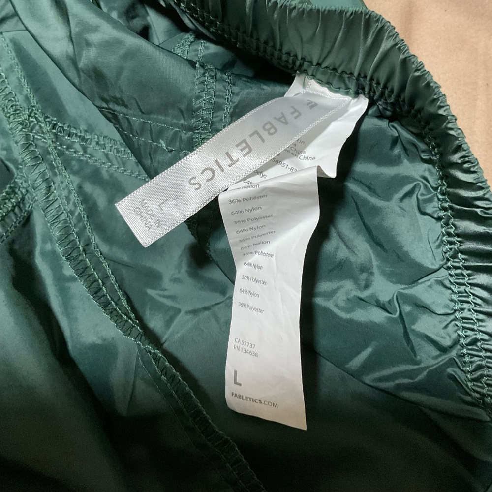 Fabletics Lightweight Deep Green Cargo Jogger Pan… - image 5